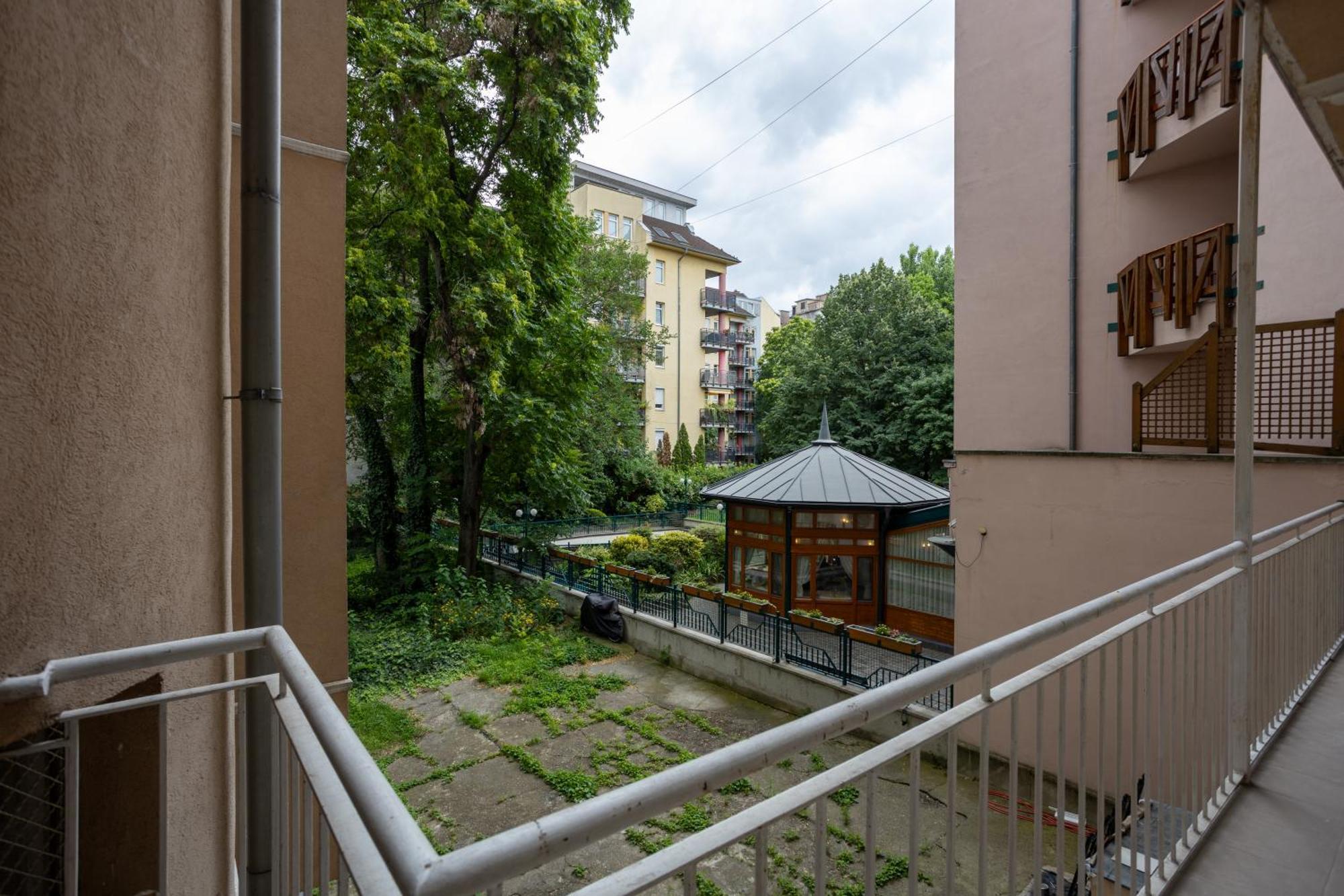 Whiteangel Apartments ブダペスト エクステリア 写真
